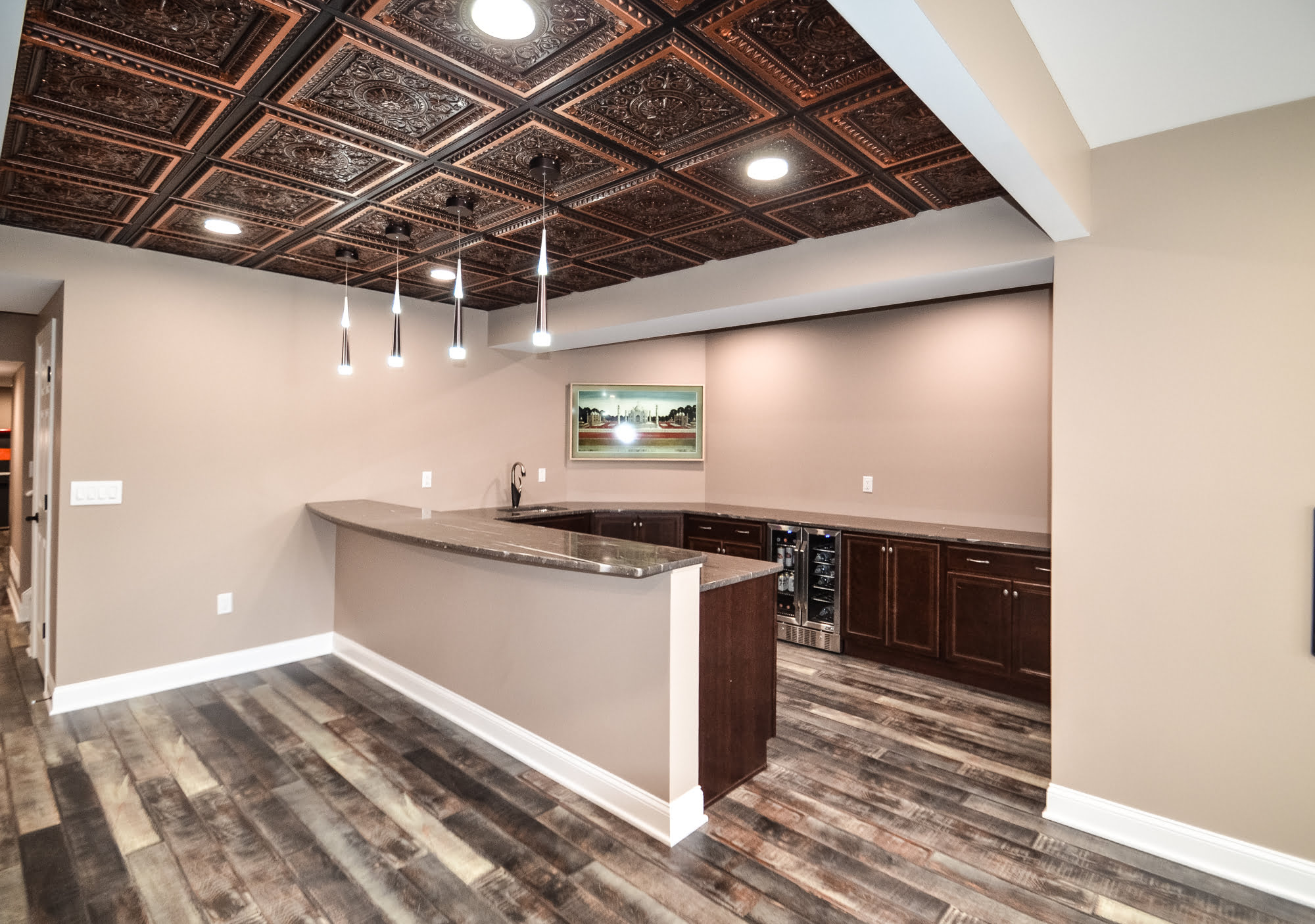 French-Accent Wet Bar